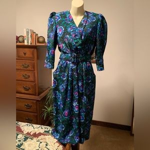 Like New Pellini Petites Knee Length Silky Polyester Dress